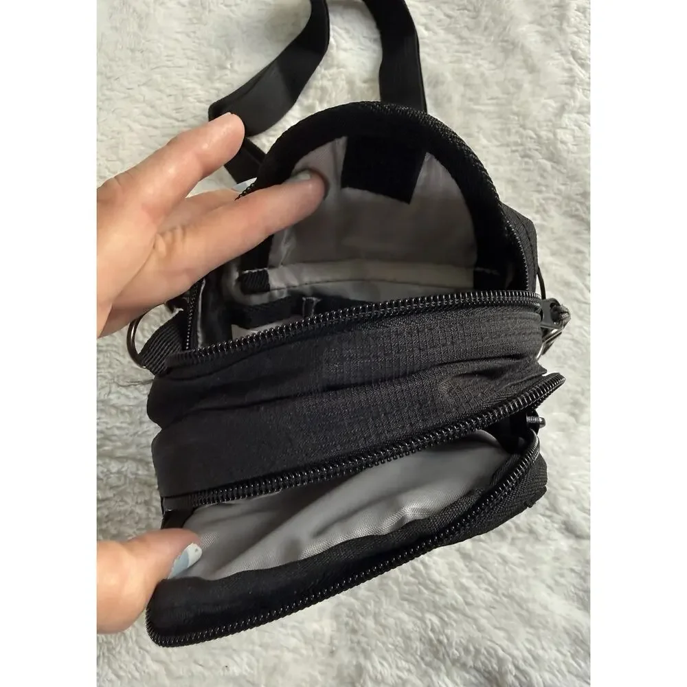NWT Caribee Global Organiser Small Travel Pouch 16x13x9cm Black